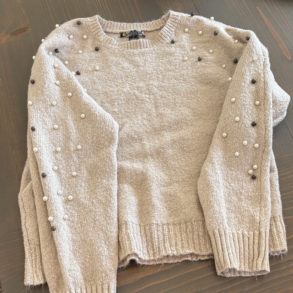 Madison Beige Sweater with Pearl Details Sz Large